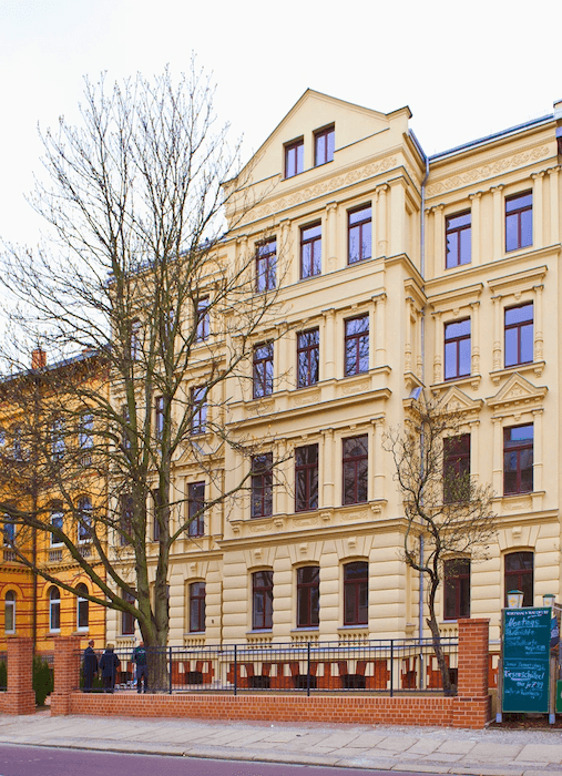 Fassade: Martha-Brautzsch-Straße 9
