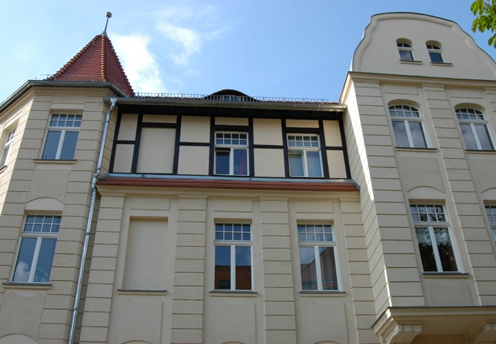 Richard-Wagner-Straße 47, Rückwand Fassade